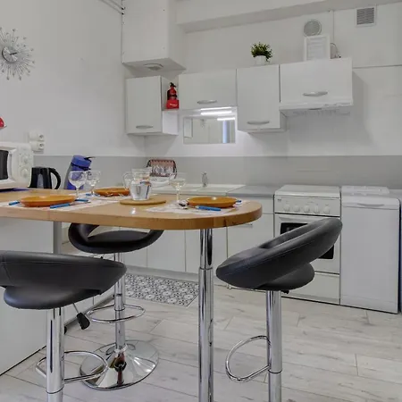 Appartement Le Pyrenea - Avec Extérieur *
